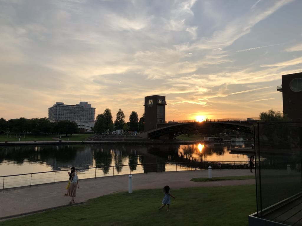 夕日