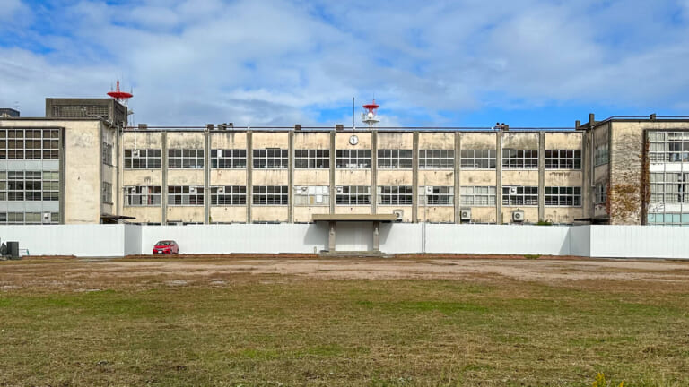 旧八人町小学校