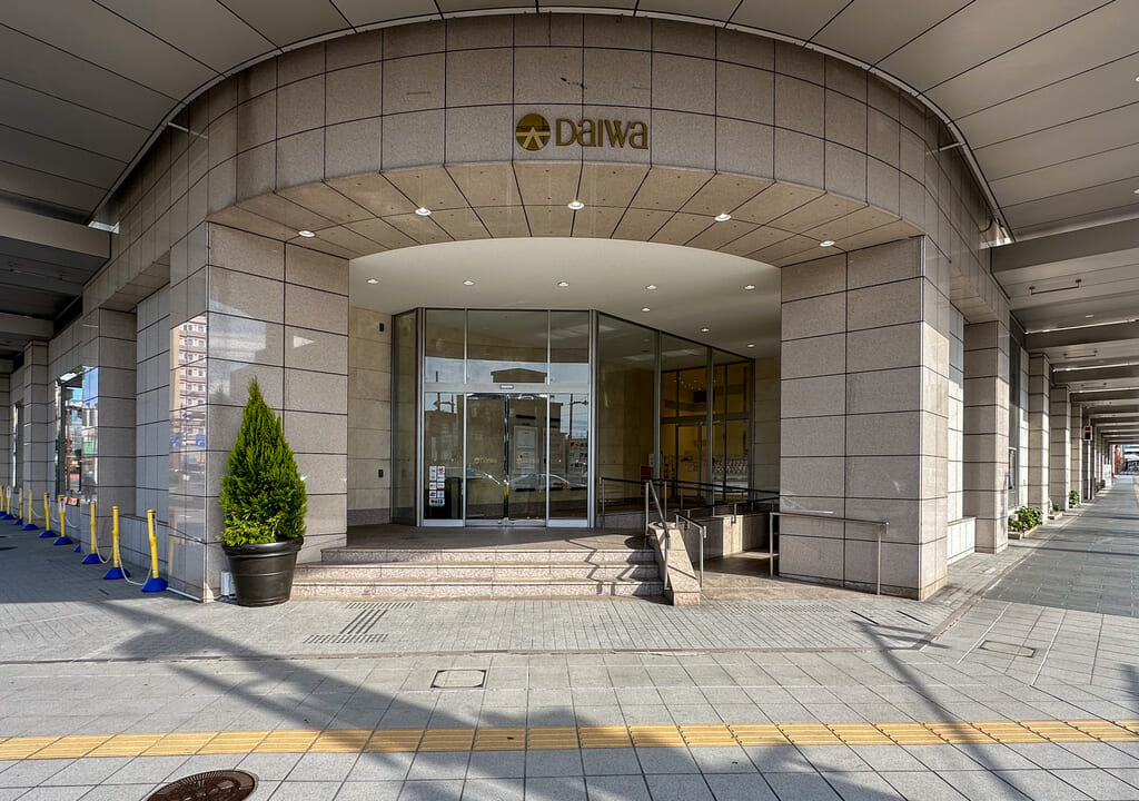 富山大和入り口