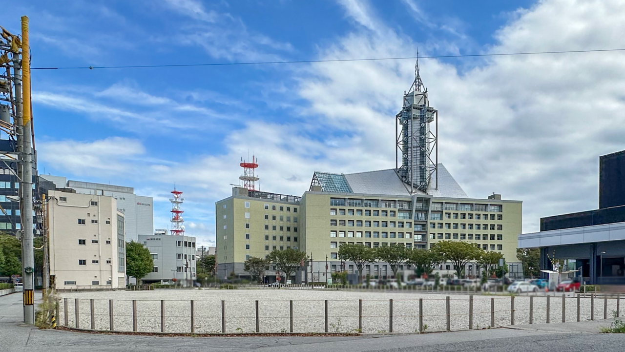 NHK跡地と富山市役所